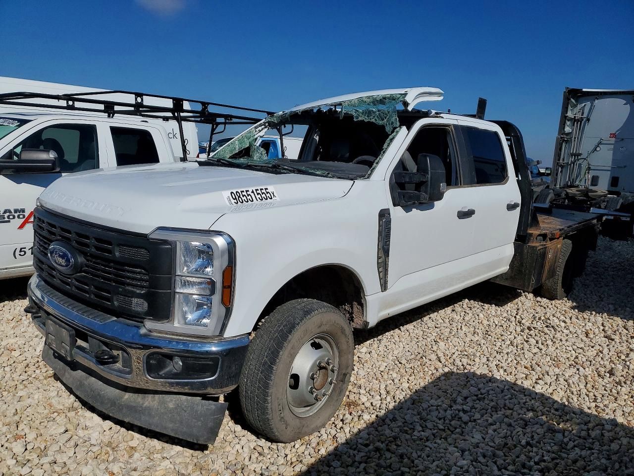 2024 Ford F350 Super Duty Flatbed Truck
