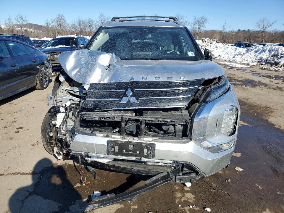 2022 Mitsubishi Outlander sel