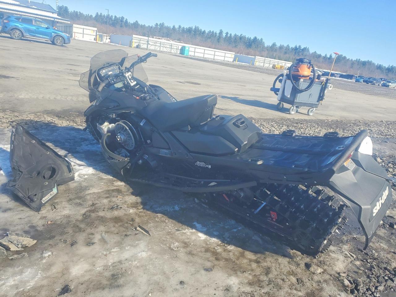 2023 Skidoo Renegade