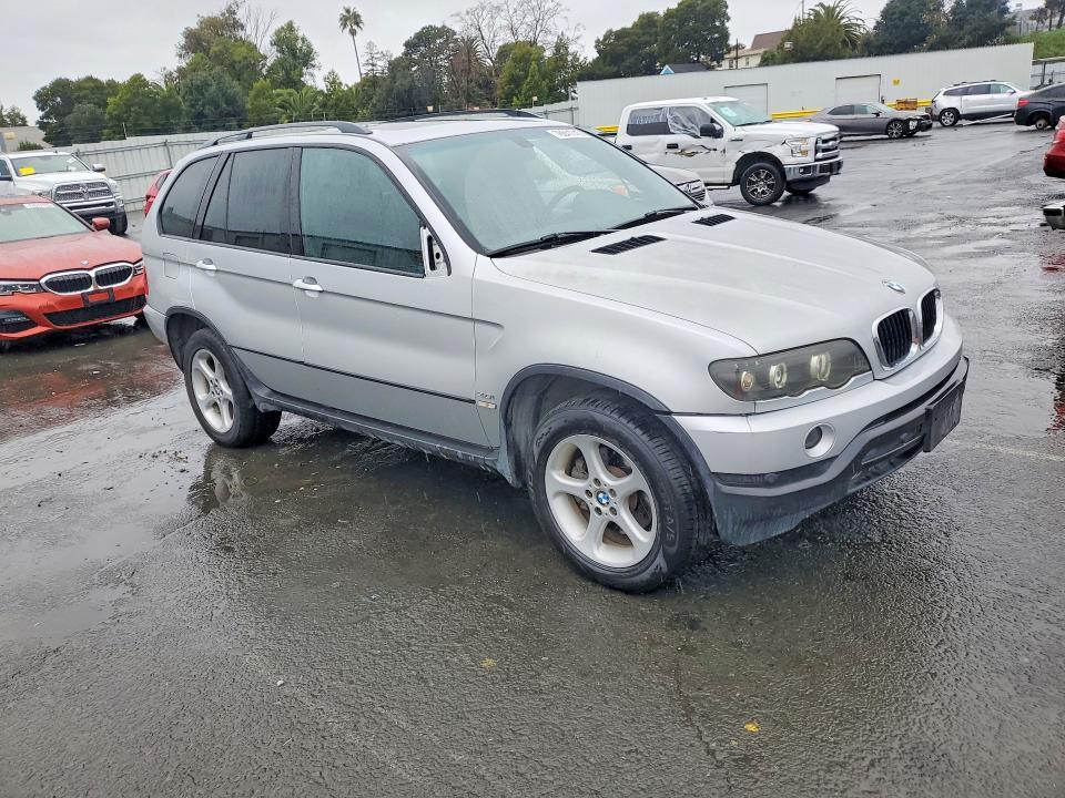 2002 BMW X5 3.0i