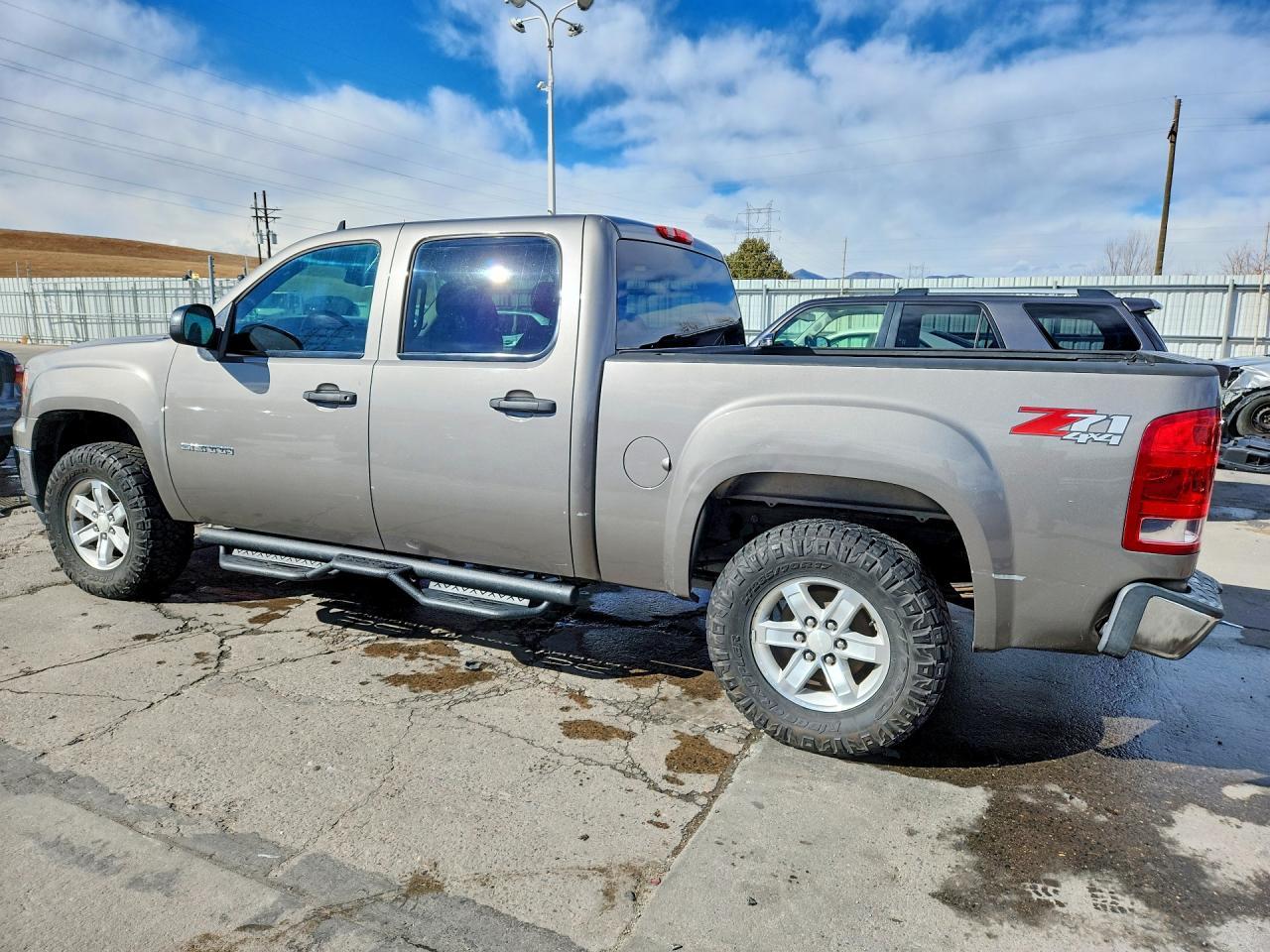 2013 GMC Sierra K1500 sle