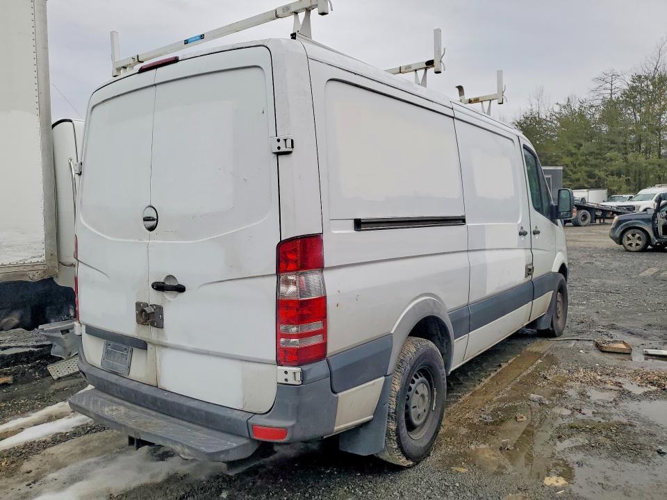 2017 Freightliner Sprinter 2500 2WD V6 Tdsl Cargo 3.0l Worker Standa
