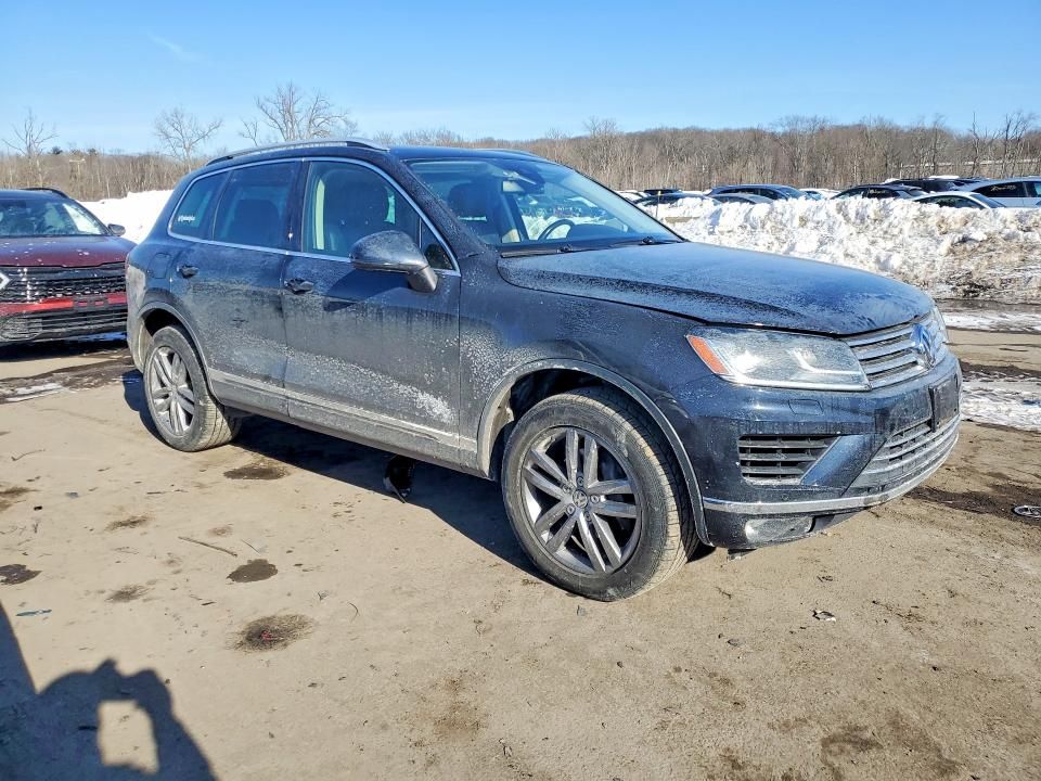 2016 Volkswagen Touareg Sport
