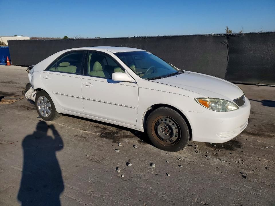 2004 Toyota Camry le