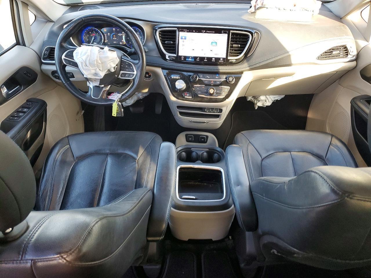 2021 Chrysler Pacifica Touring l