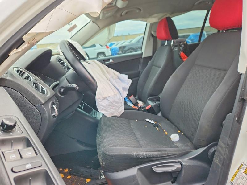 2015 Volkswagen Tiguan s