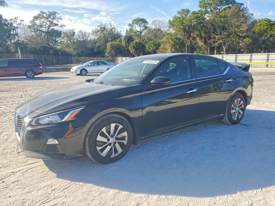 2020 Nissan Altima s