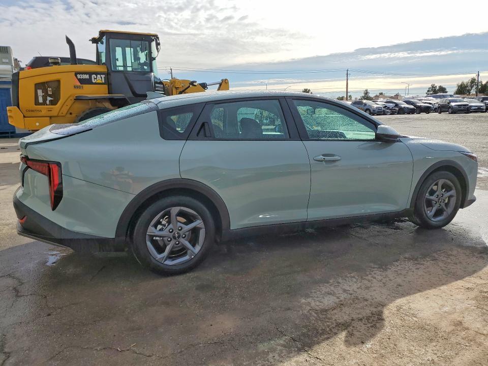 2025 KIA K4 lx