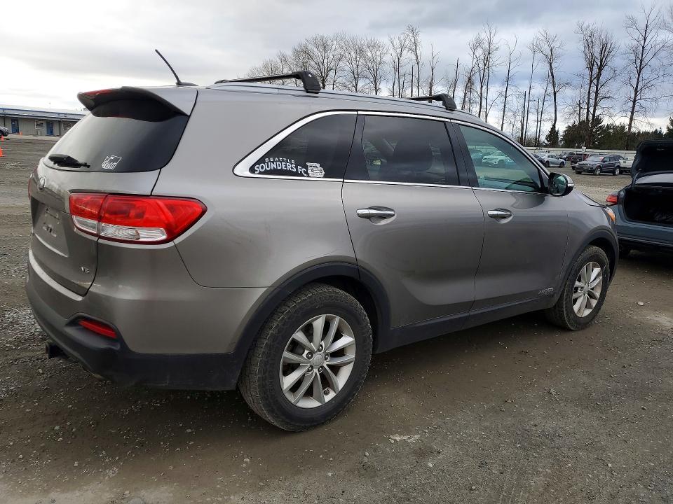 2017 KIA Sorento lx V6
