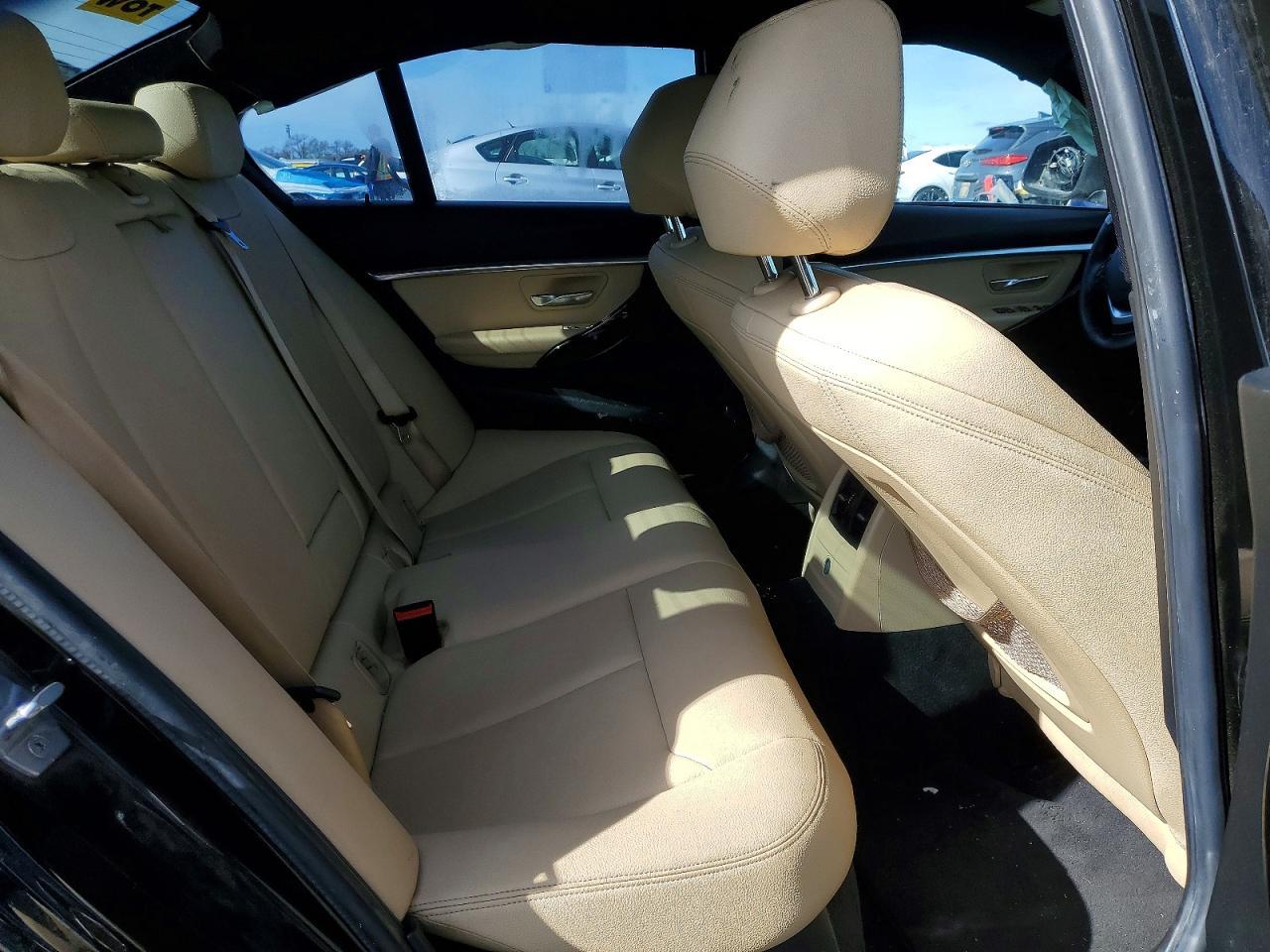 2017 BMW 330 i
