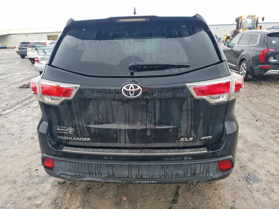 2016 Toyota Highlander xle