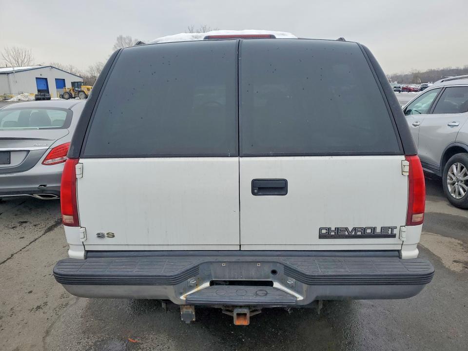 1998 Chevrolet Suburban C2500