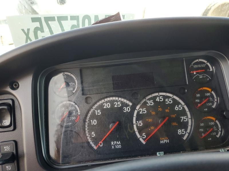 2020 Freigliner 2020 Freightliner Business Class M2 BOX Truck