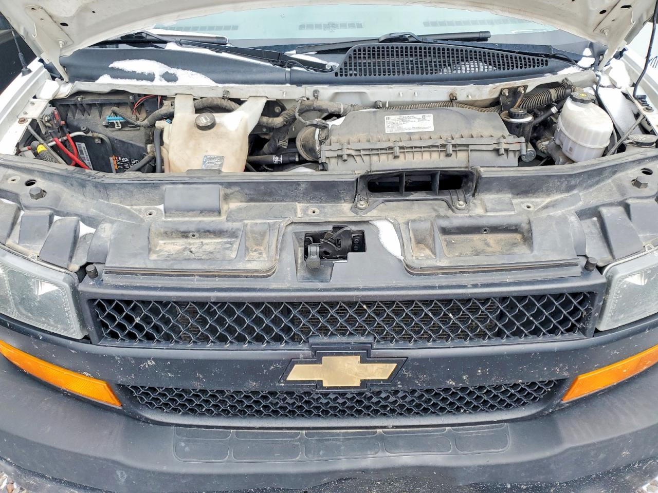 2018 Chevrolet Express BOX Truck