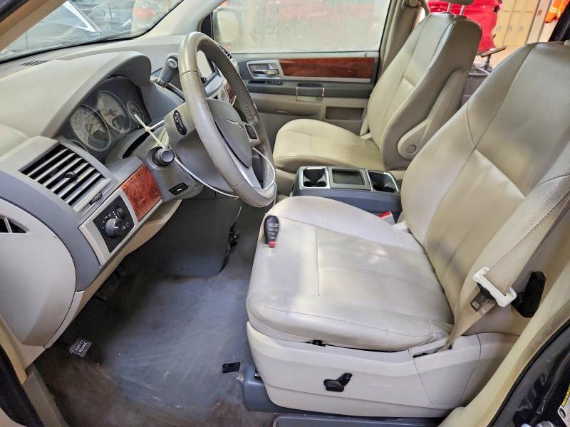 2009 Chrysler Town & Country Touring