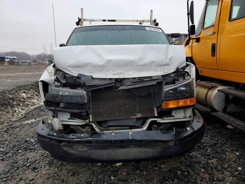 2020 Chevrolet Express G2500