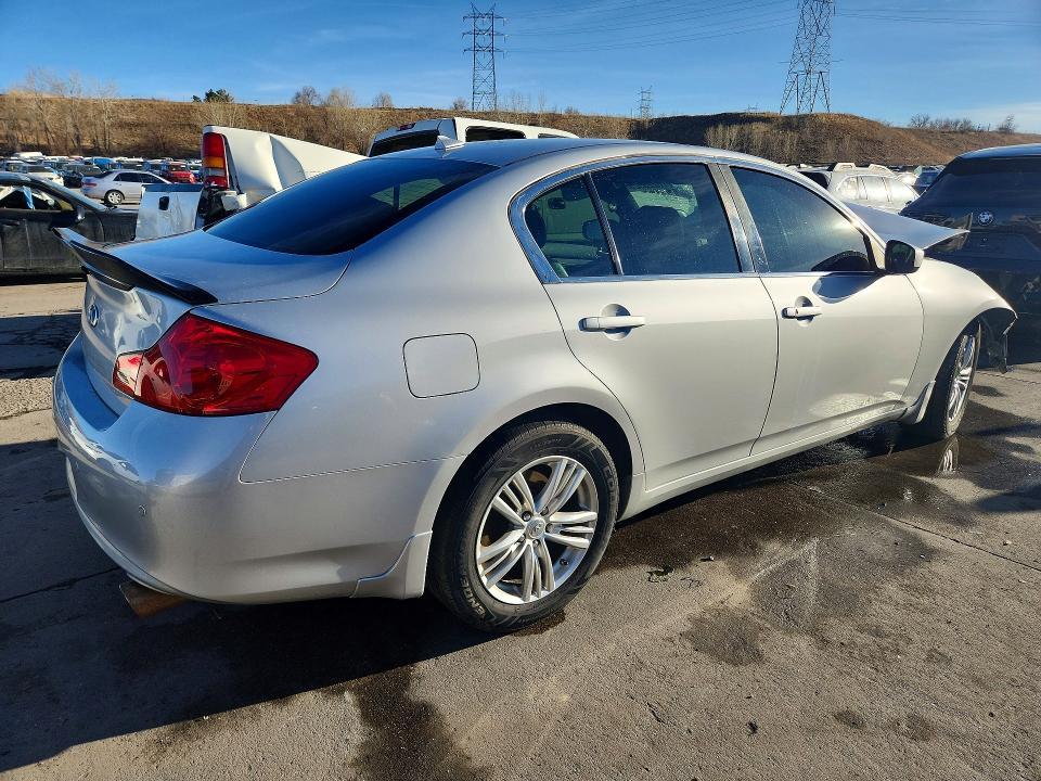 2013 Infinity G37
