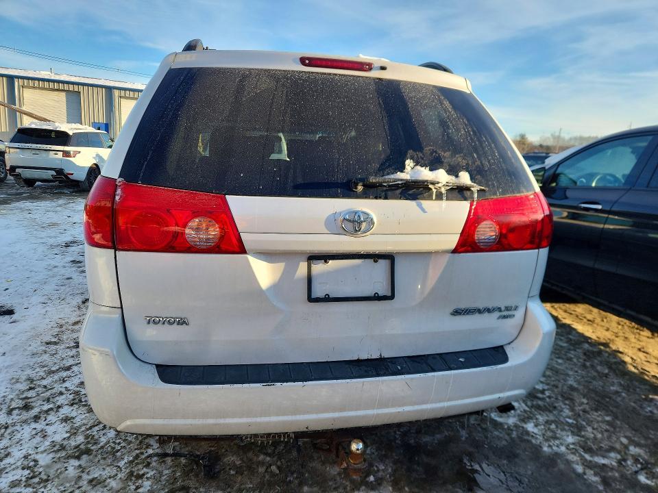 2006 Toyota Sienna xle