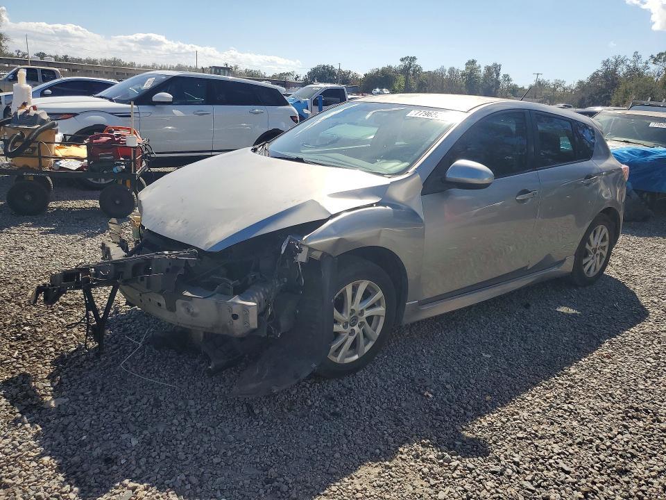 2013 Mazda 3 I