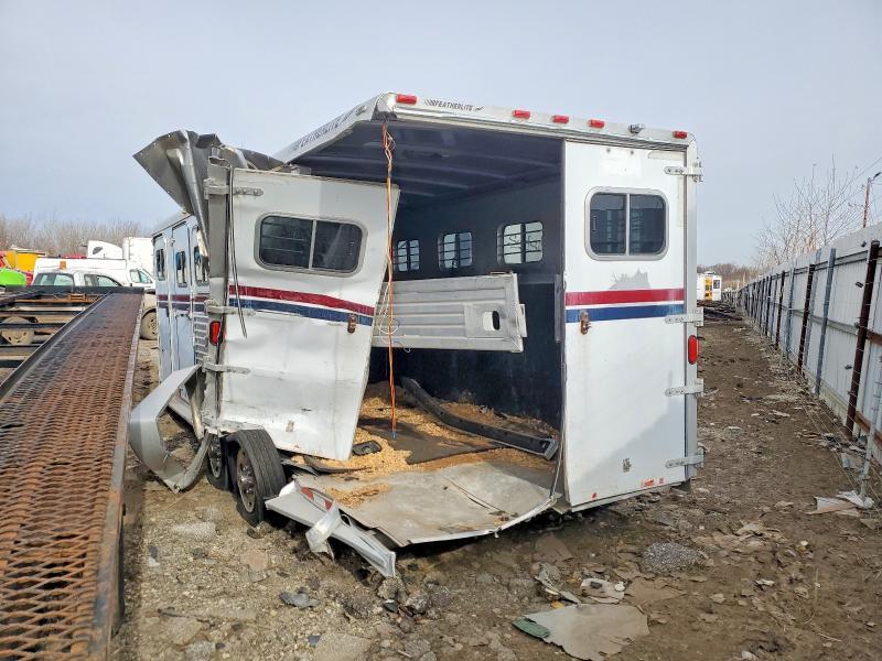 2000 Mobilive 2001 Featherlite Livestock Trailer