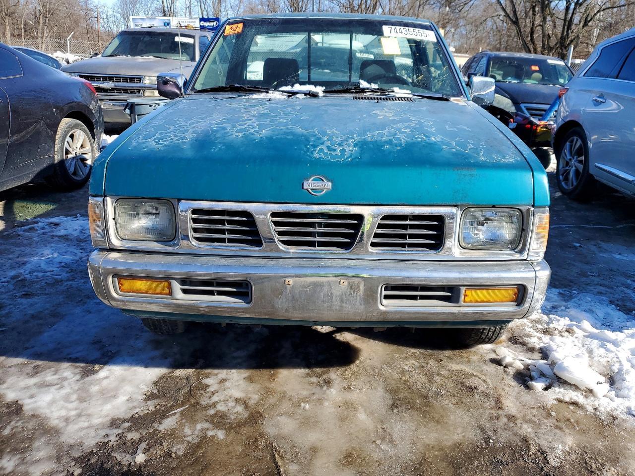 1995 Nissan Truck E/XE