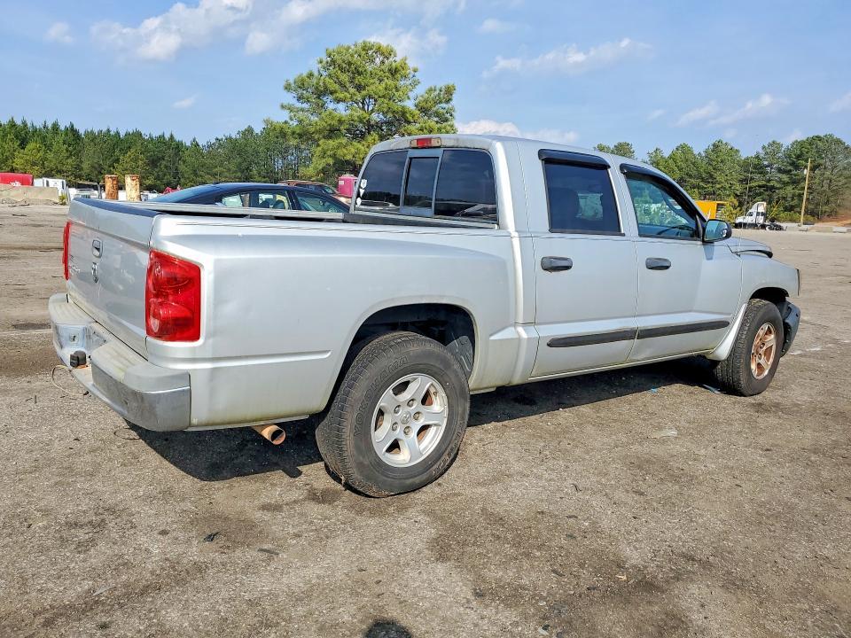 2005 Dodge Dakota Quad slt