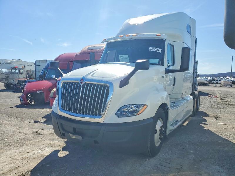 2019 International Lt625 Semi Truck