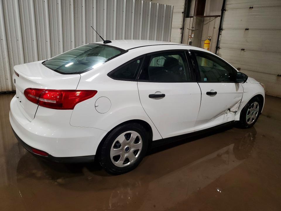 2016 Ford Focus s