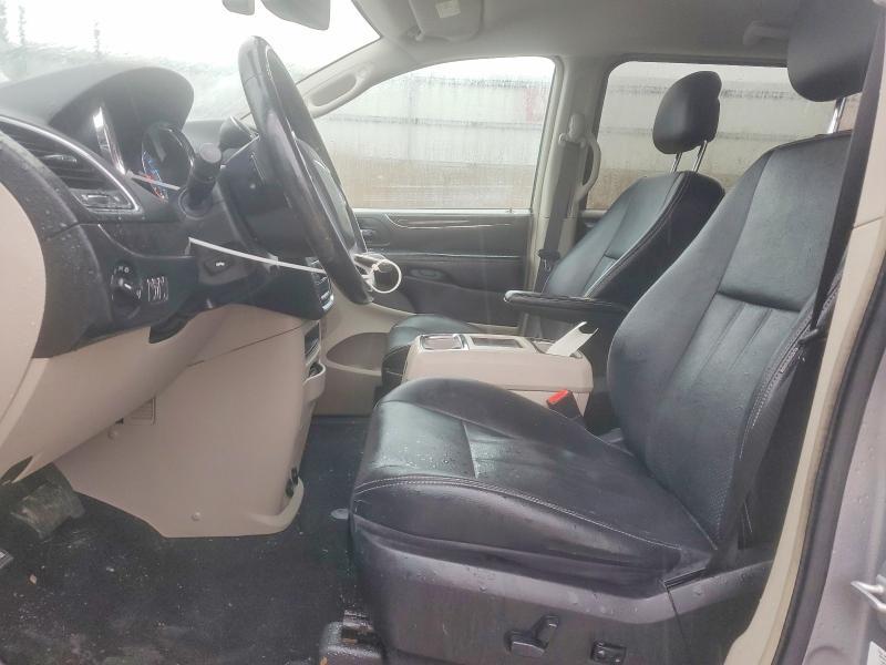 2013 Chrysler Town & Country Touring l