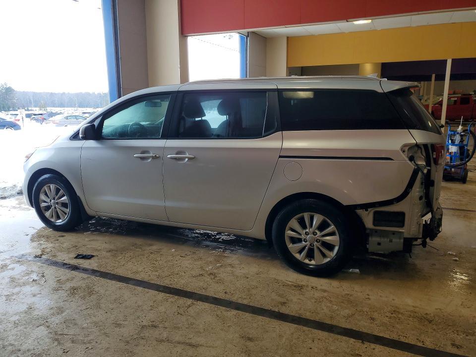2016 KIA Sedona lx