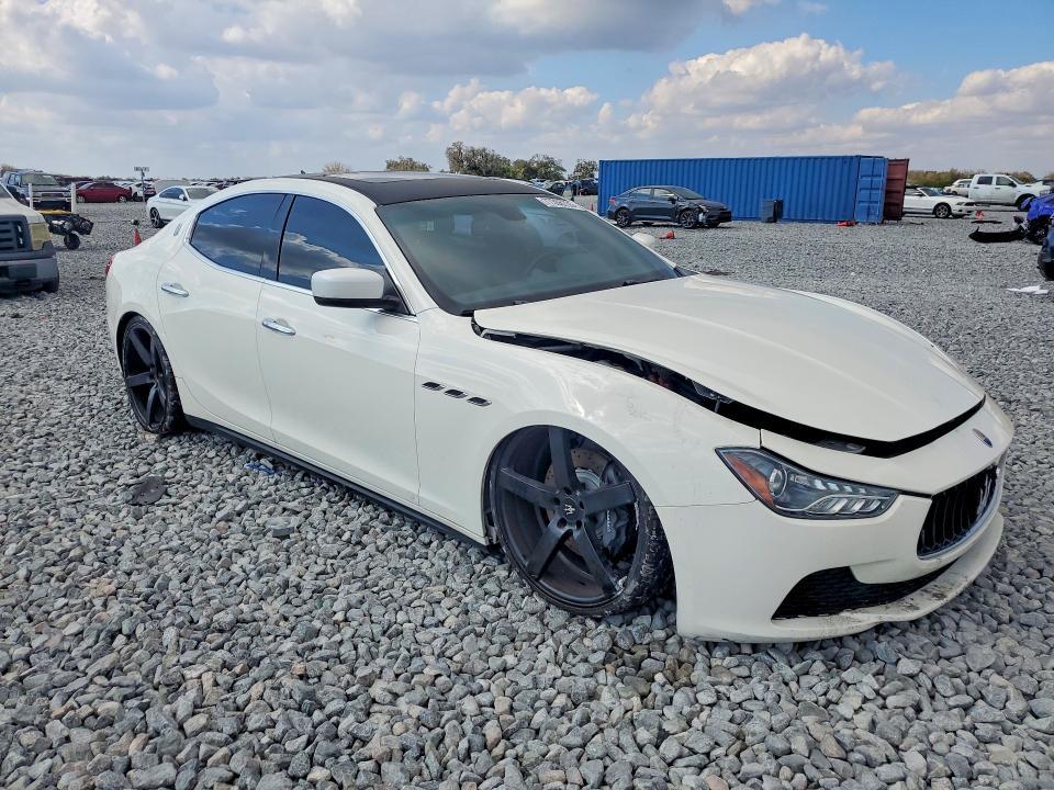 2014 Maserati Ghibli s