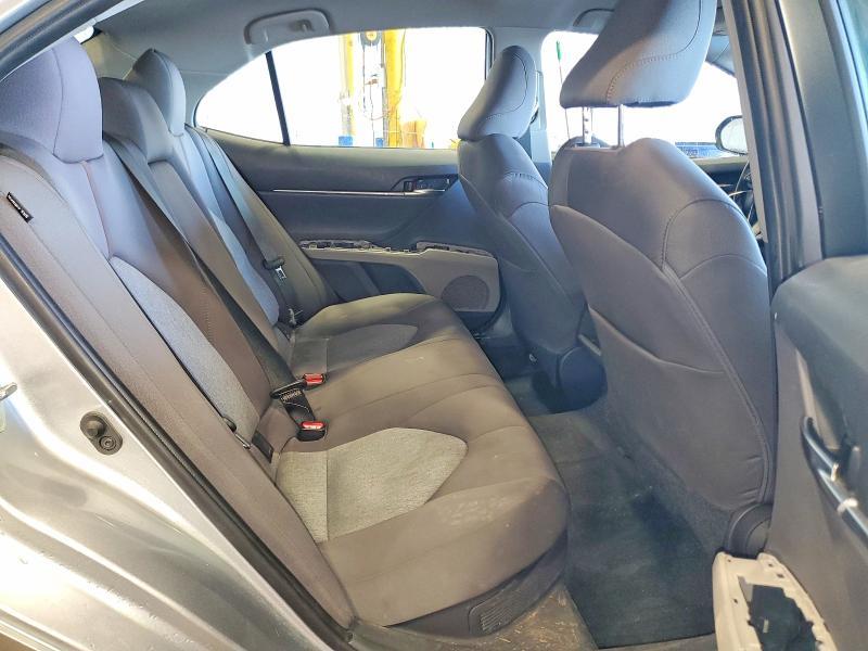 2018 Toyota Camry Hybrid le