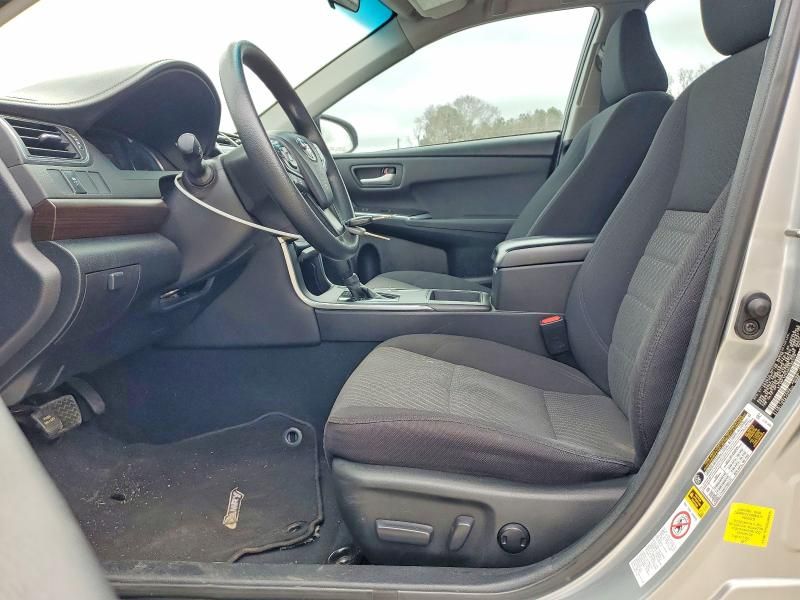 2017 Toyota Camry le