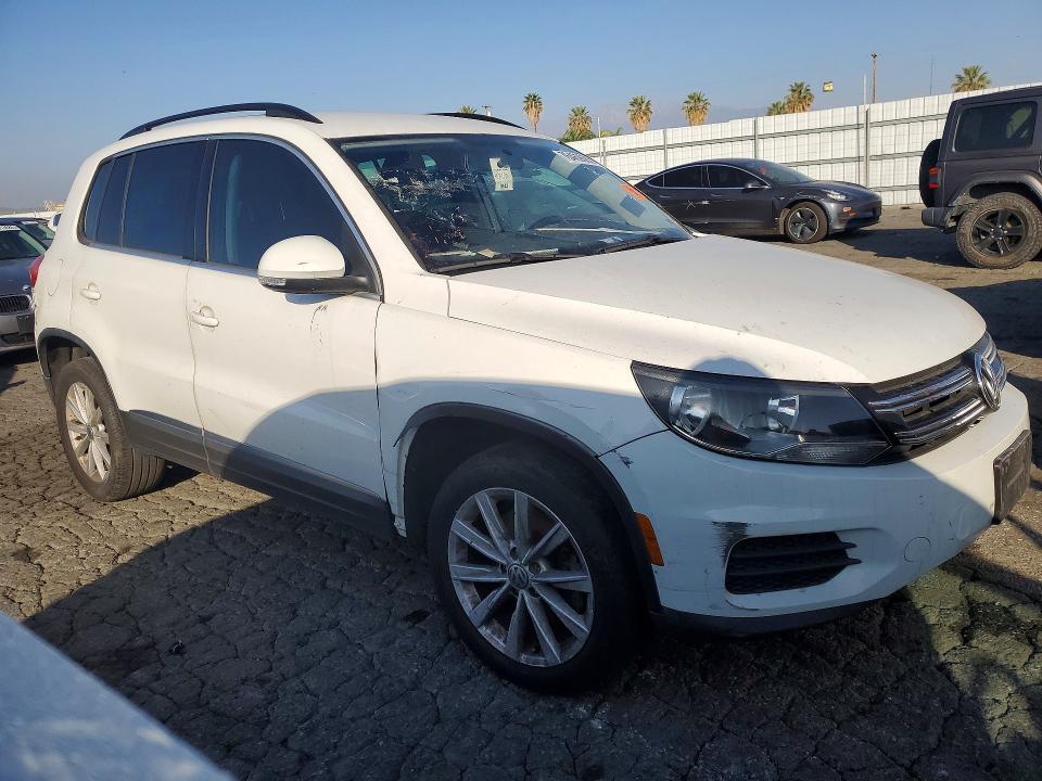 2015 Volkswagen Tiguan s