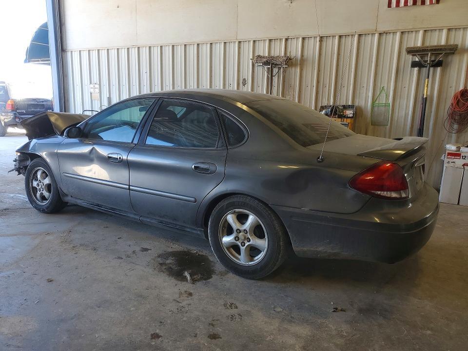 2004 Ford Taurus se