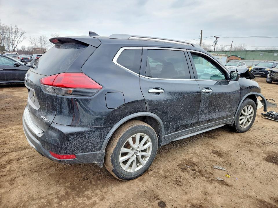 2018 Niss Rogue sv