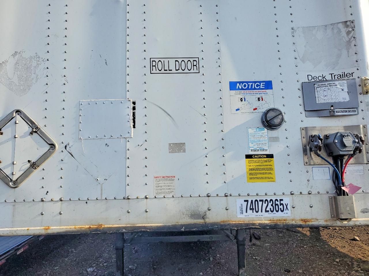 2017 Stoughton Trailer