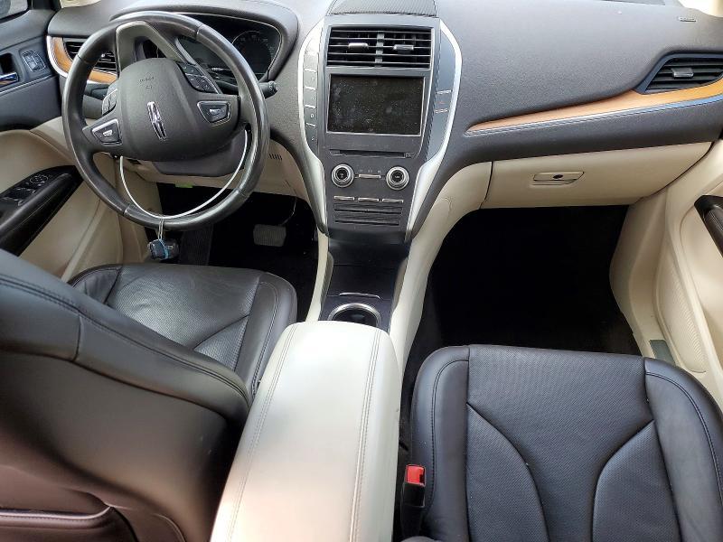 2015 Lincoln Townhouse MKC