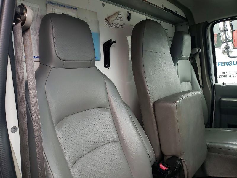 2011 Ford F350 BOX Truck