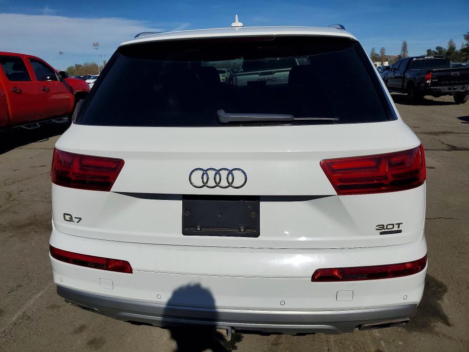 2017 Audi Q7 Premium Plus