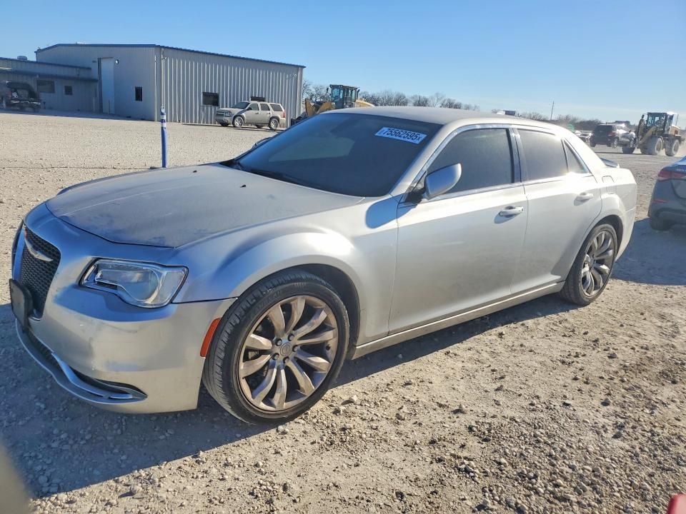 2019 Chrysler 300 Touring
