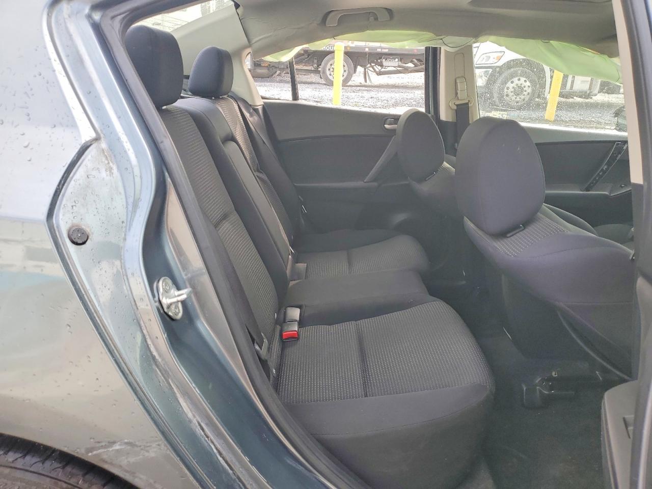 2012 Mazda 3 I