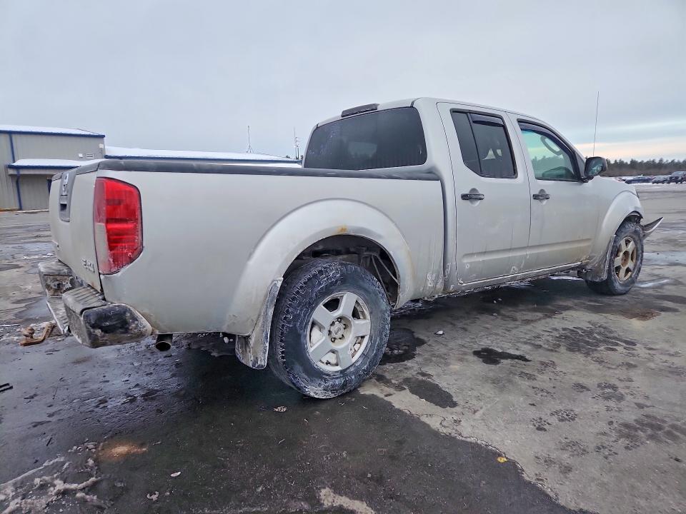 2008 Nissan Frontier Crew Cab LE