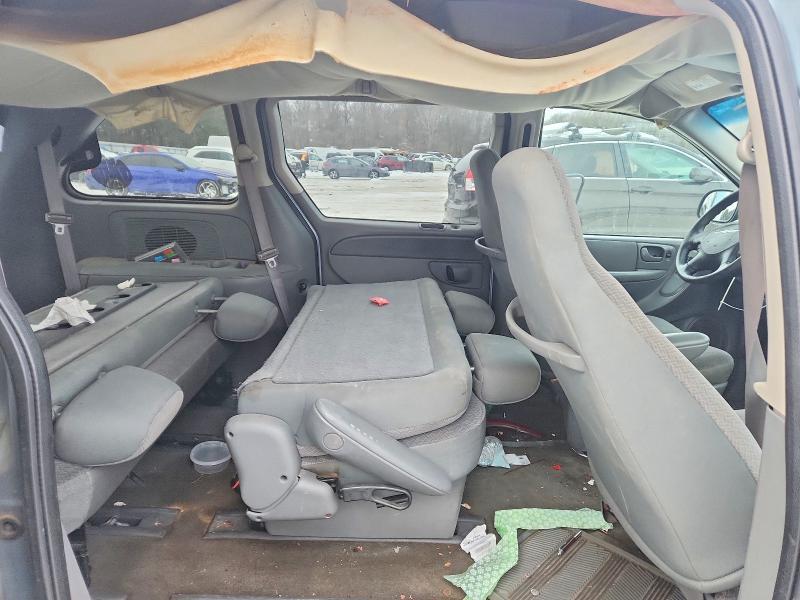 2005 Chrysler Town & Country