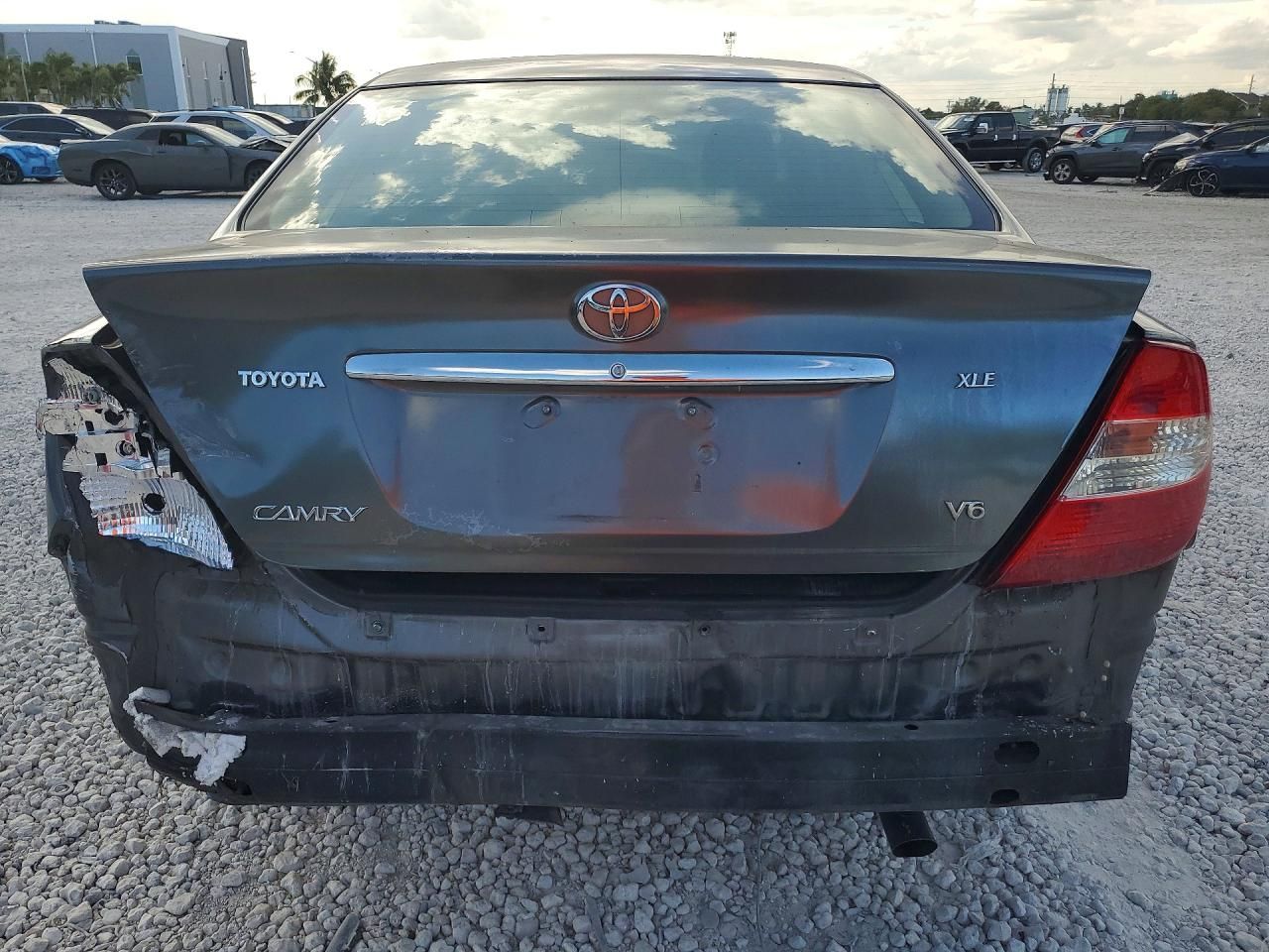 2004 Toyota Camry le