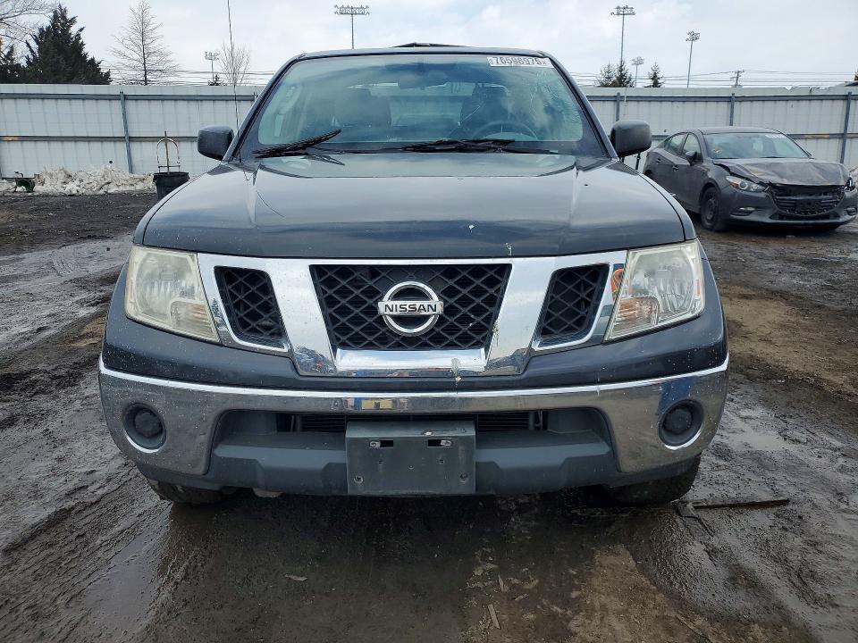 2010 Nissan Frontier Crew cab se