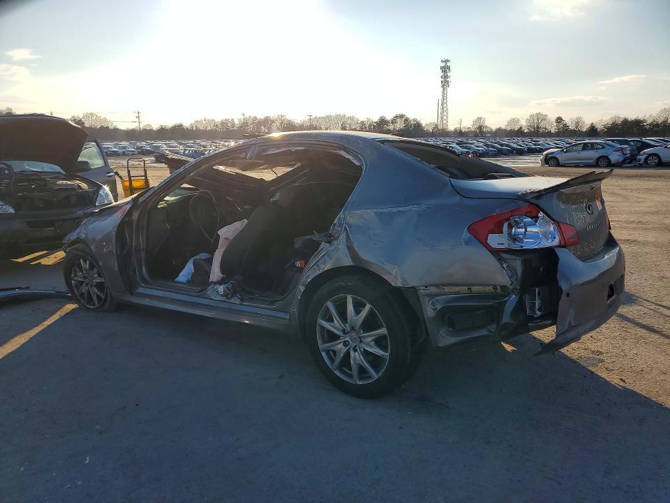 2013 Infiniti G37