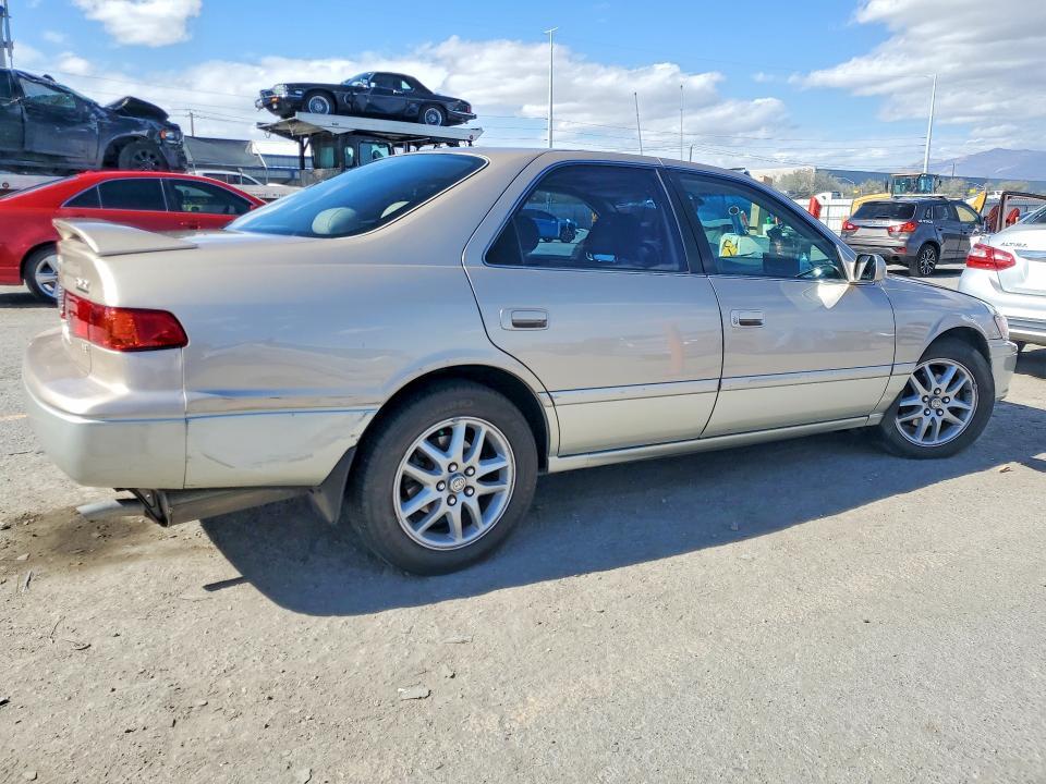 2001 Toyota Camry le V6