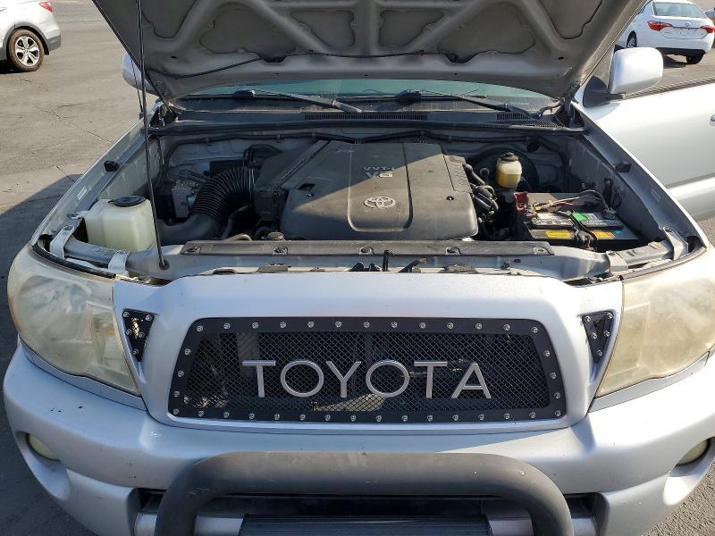 2005 Toyota Tacoma Prerunner Access cab