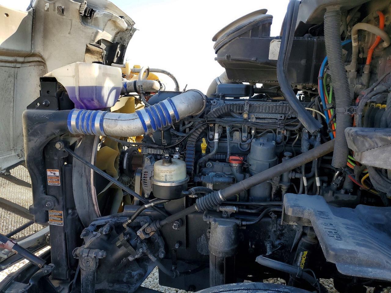 2019 Peterbilt Tractor 579-Semi Truck